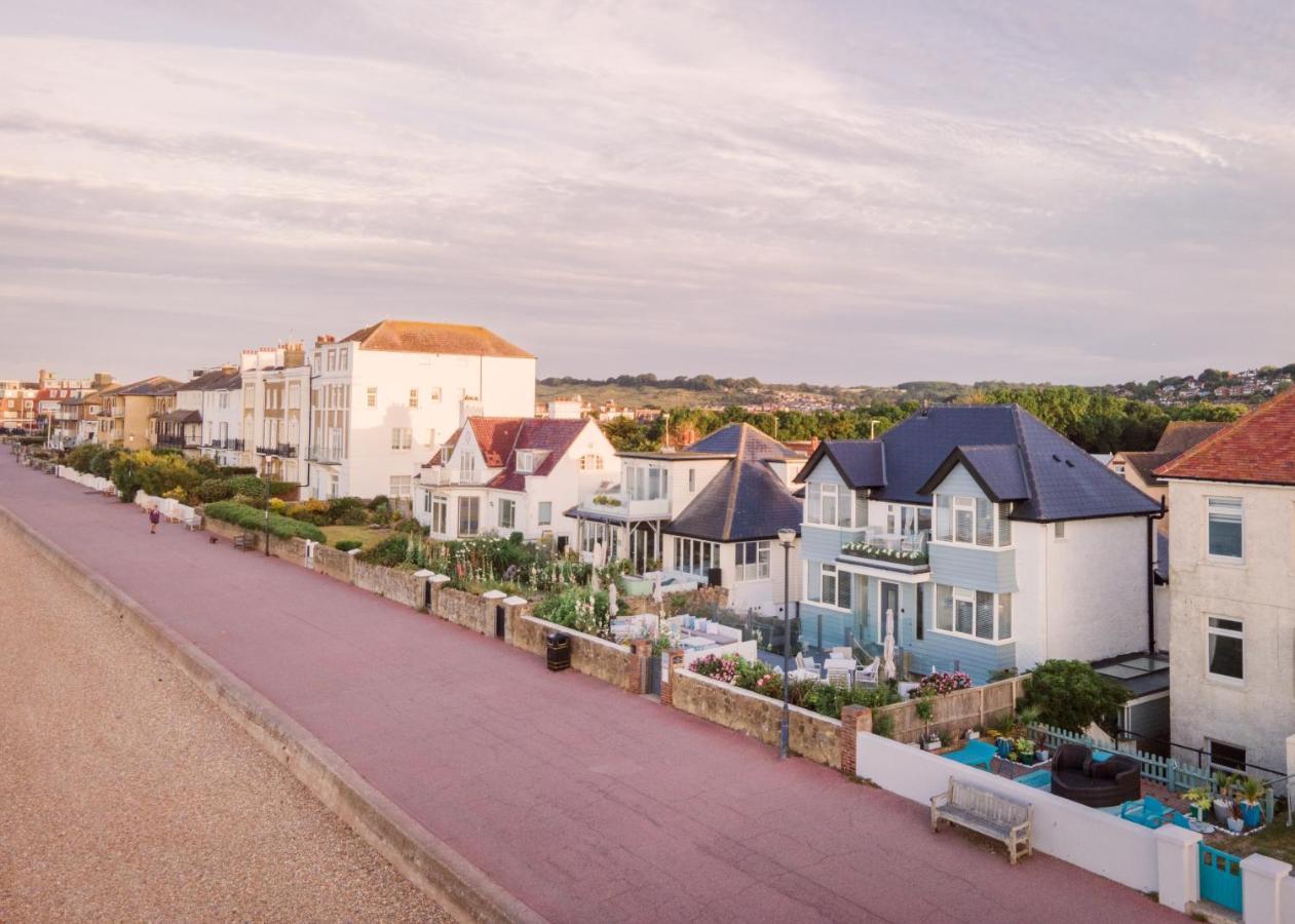 The Beach Escapes Aparthotel Hythe  Exterior photo